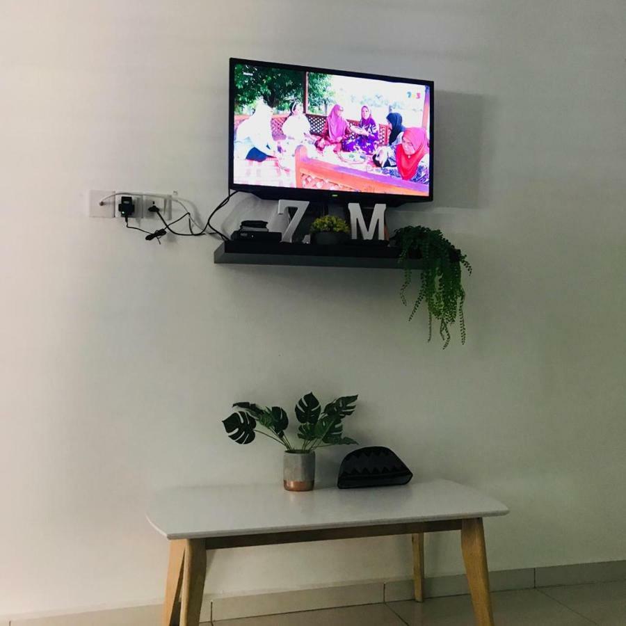 Z&M Homestay Jertih Buitenkant foto